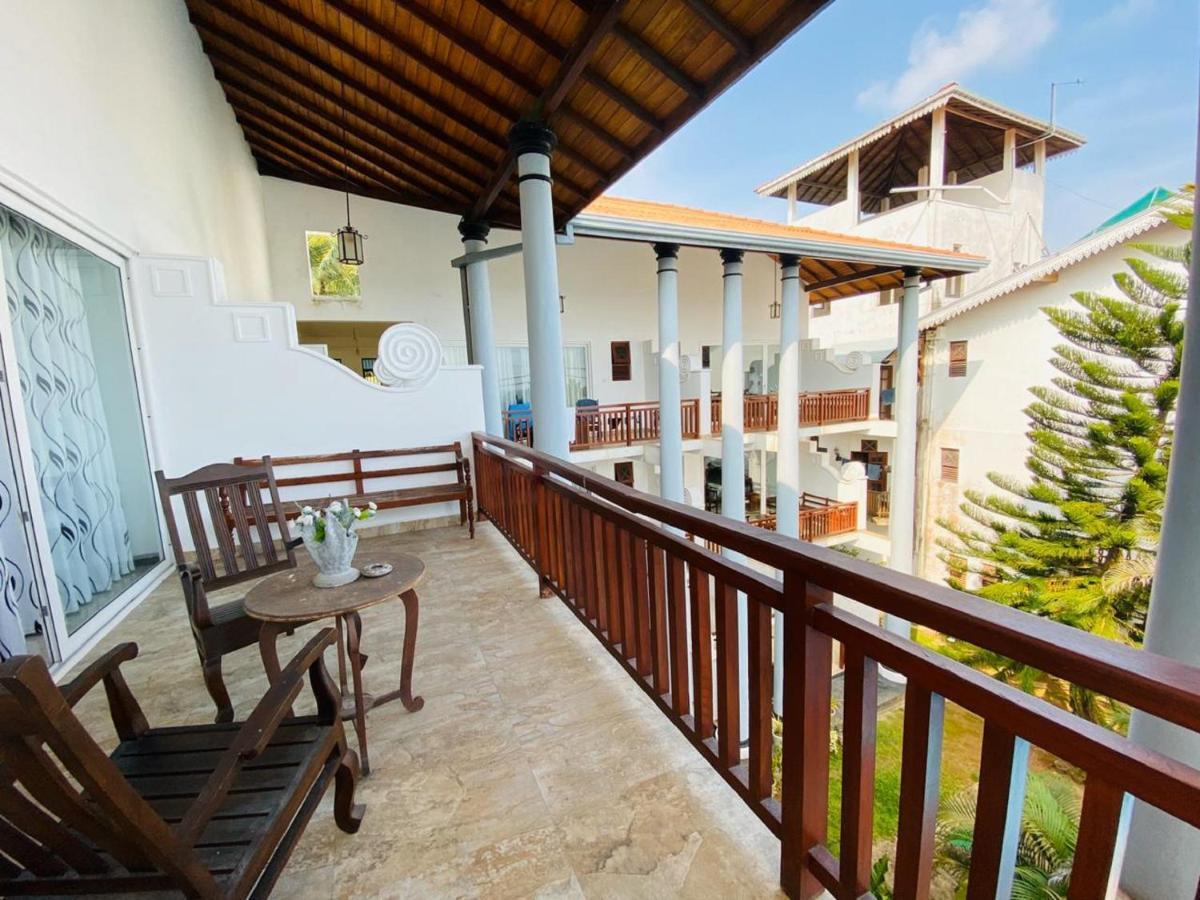 Hotel Neptune Bay Unawatuna Beach Zewnętrze zdjęcie